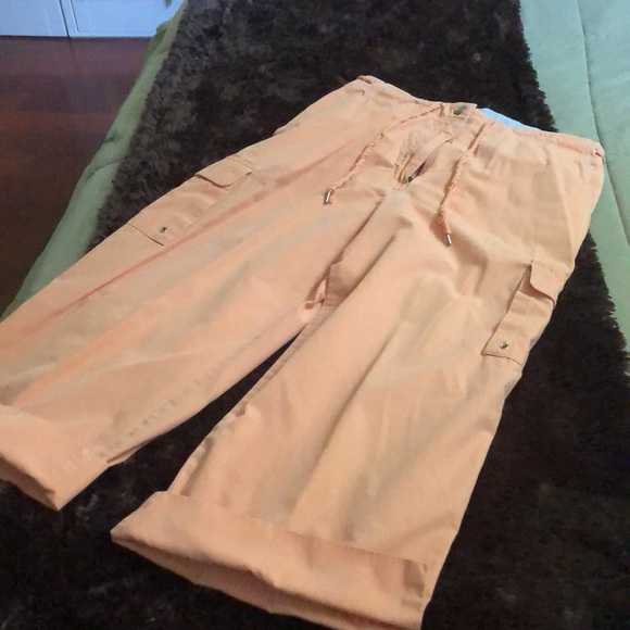Lauren Ralph Lauren Pants - Ralph Lauren Peach Cuffed Cargo/Capri Pants Size 4